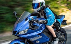 苍井空口吐粘液照